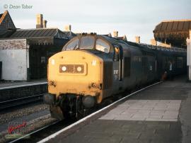 © English Electric Growl / Dean Tabor