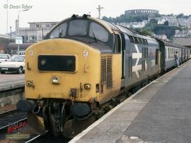 © English Electric Growl / Dean Tabor