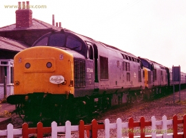 © English Electric Growl / Mark Harrington