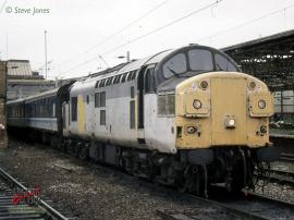 © English Electric Growl / Steve Jones