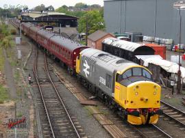 © English Electric Growl / Jon Gavin